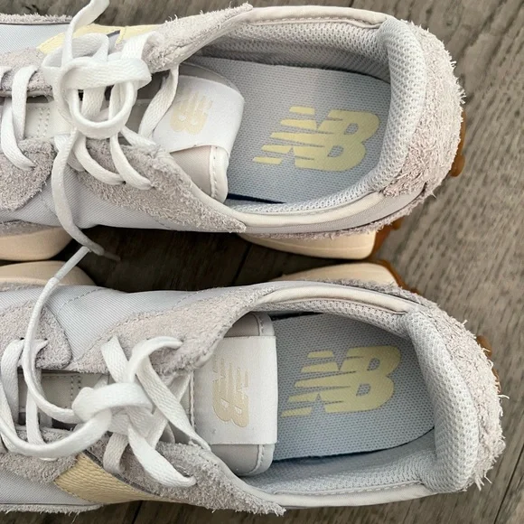 New Balance Women's 327 - Picture 7 of 8